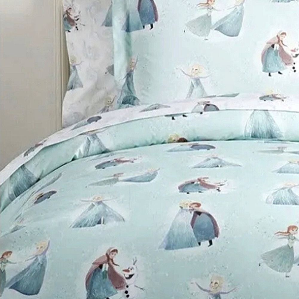 Pottery Barn kids Disney frozen duvet cover, decorative pillow and sham